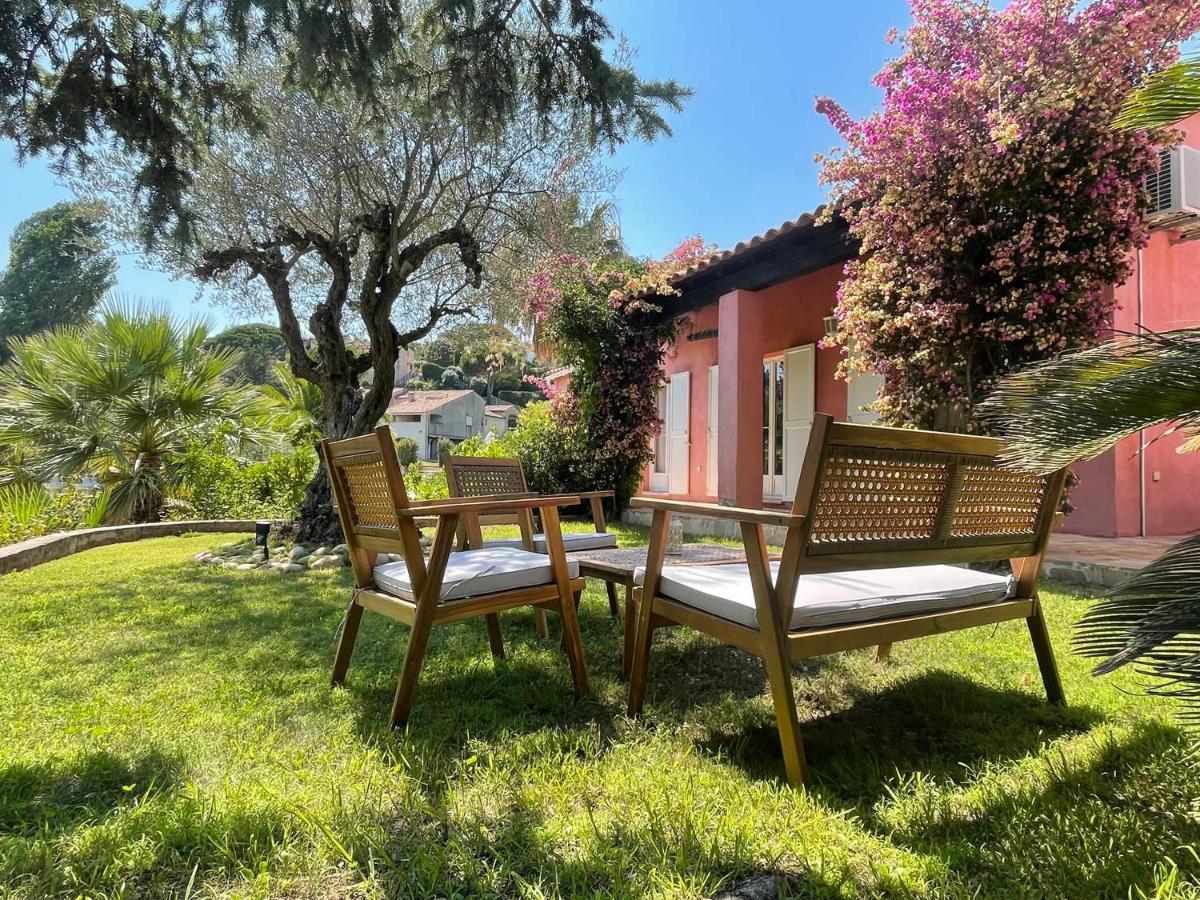 Fantastic Pool Villa 900M To The Beach; With Extravagant Big Garden Сен Максим Екстериор снимка